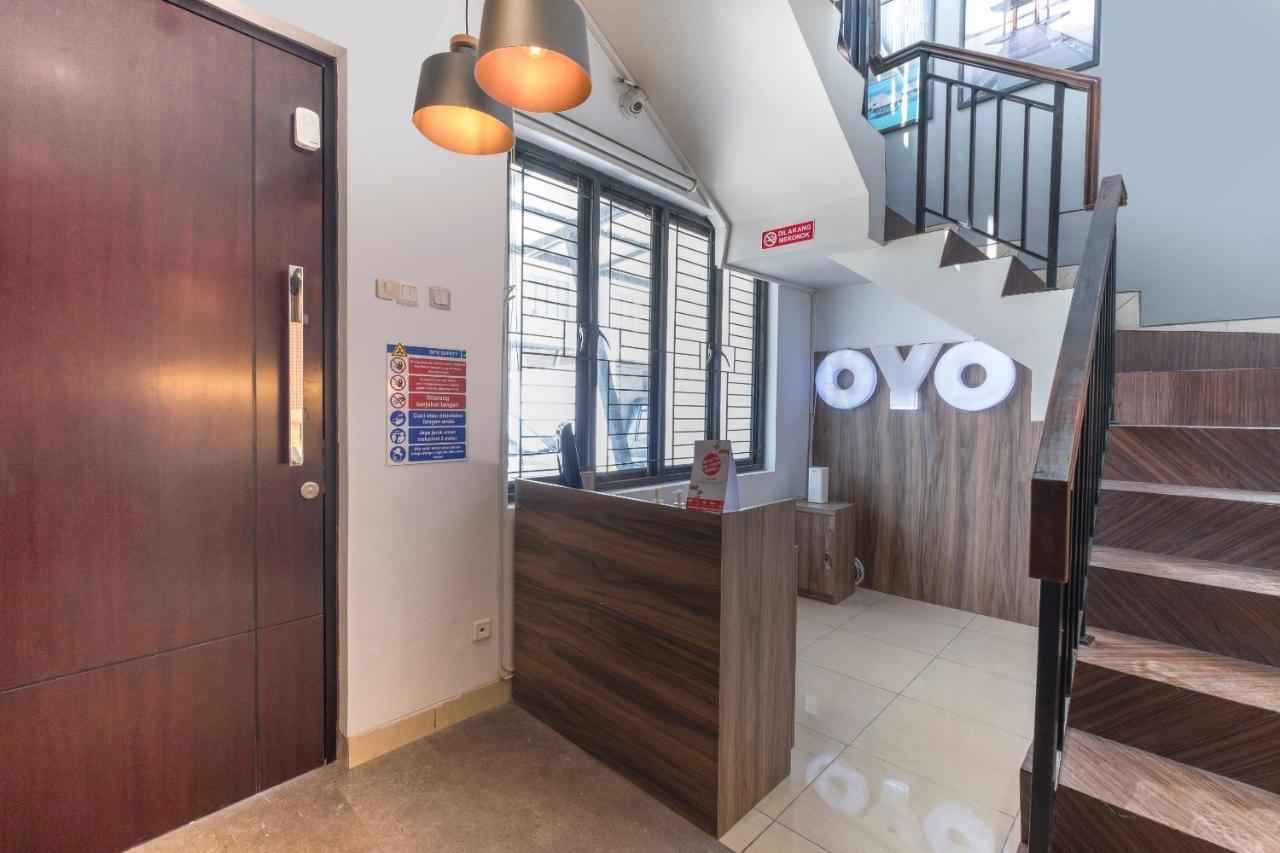Oyo Life 3246 Walnut Inn G-10 Telukjambe Bagian luar foto