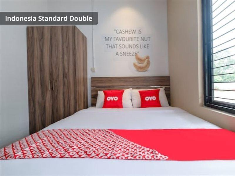 Oyo Life 3246 Walnut Inn G-10 Telukjambe Bagian luar foto